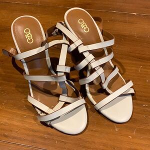 Cato ladies dress shoes. 4inch heal, worn once,size 6